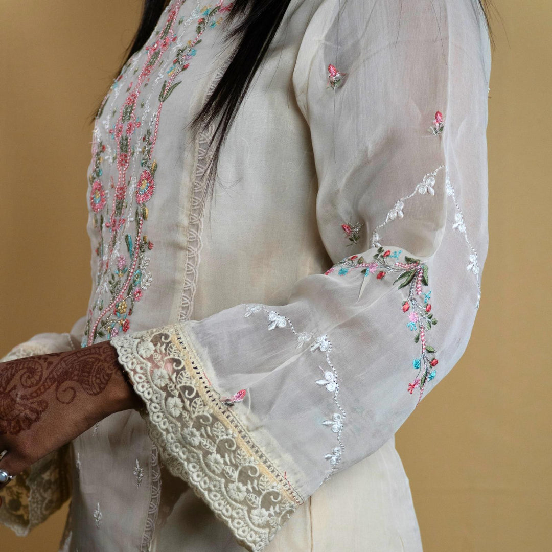 Off White Pure Muls cotton Thread Work Set