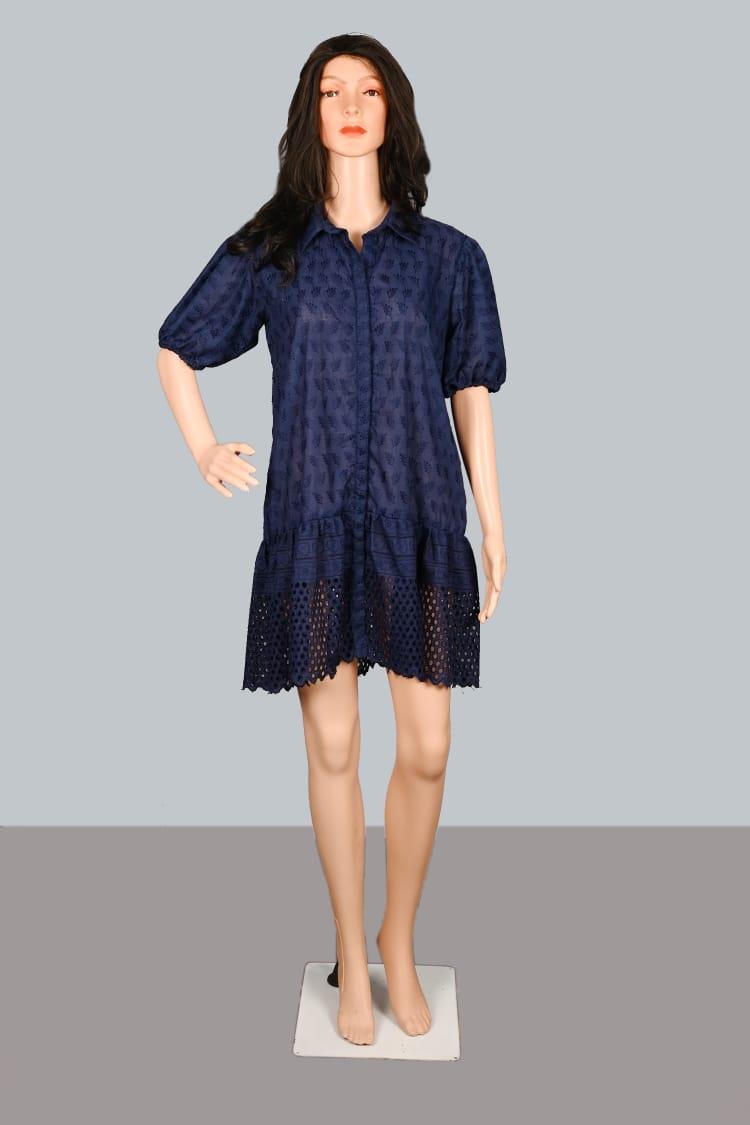 ब्लू ग्रेस कढ़ाई वाली शॉर्ट कुर्ती सेट